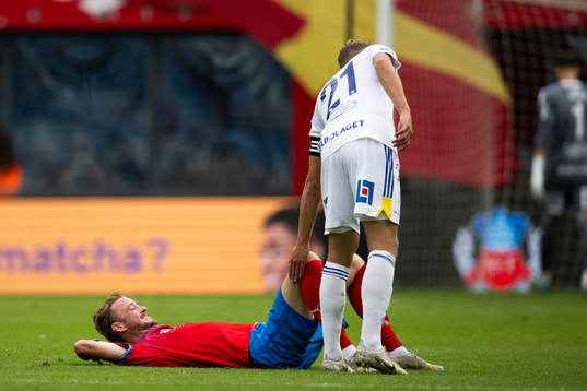 Helsingborgs målvakt Kalle Joelsson och GIF Sundsvalls