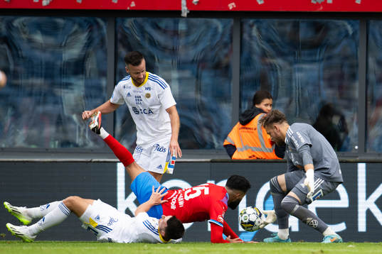 Helsingborgs Amin Al-Hamawi framför GIF Sundsvalls