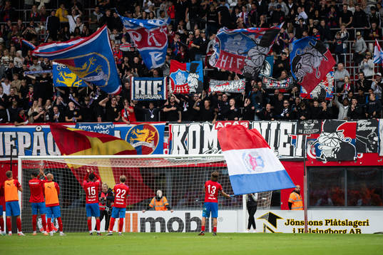 Helsingborgs spelare jublar