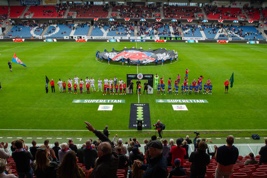 Helsingborgs och GIF Sundsvalls spelare
