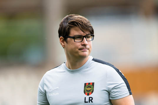 Brommapojkarnas assisterande tränare Lucas Riedel