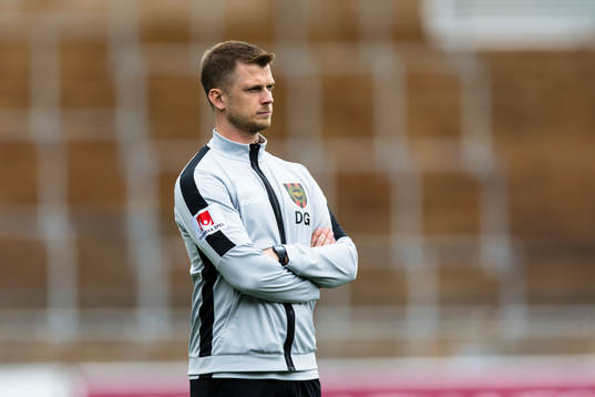 Brommapojkarnas tränare Daniel Gunnars
