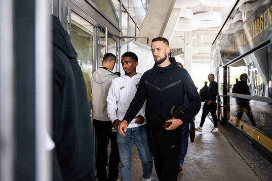 AIKs Alexander Fesshaie och Alexander Milosevic