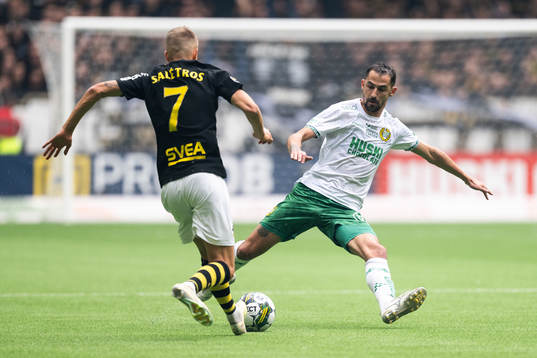 AIKs Anton Salétros och Hammarbys Loret Sadiku