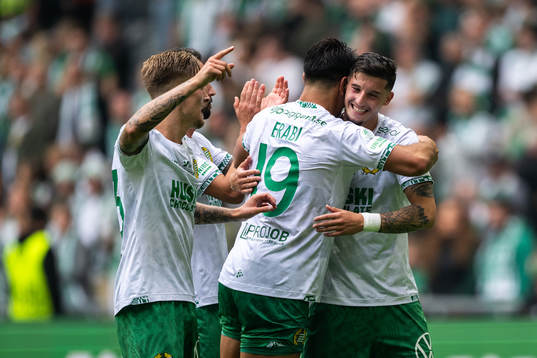 Hammarbys Jusef Erabi och Viktor Djukanovic jublar