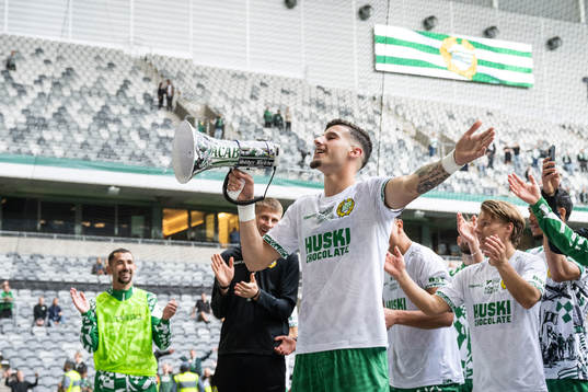 Hammarbys Viktor Djukanovic jublar