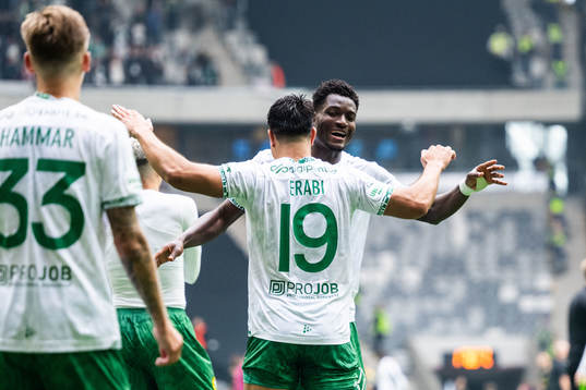Hammarbys Jusef Erabi och Nathaniel Adjei jublar