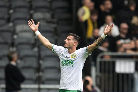 Hammarbys Viktor Djukanovic jublar