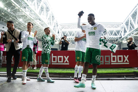 Hammarbys Shaquille Pinas jublar