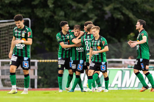 Varbergs Victor Karlsson jublar