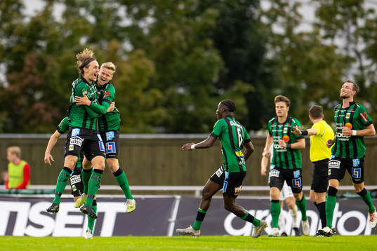 Varbergs Joakim Lindner jublar
