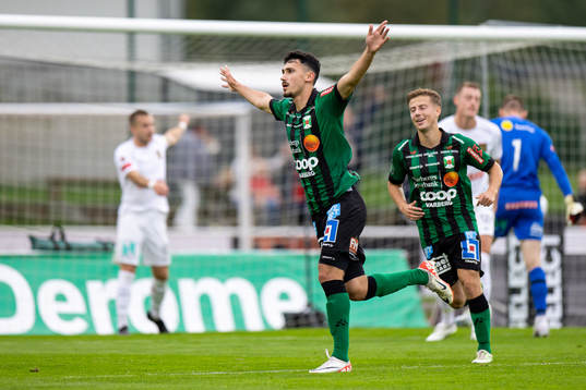 Varbergs Dion Krasniqi jublar