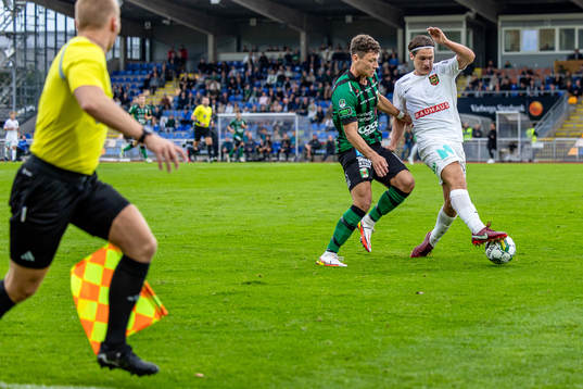 Varbergs Mads Borchers och Brommapojkarnas Kevin Ackermann