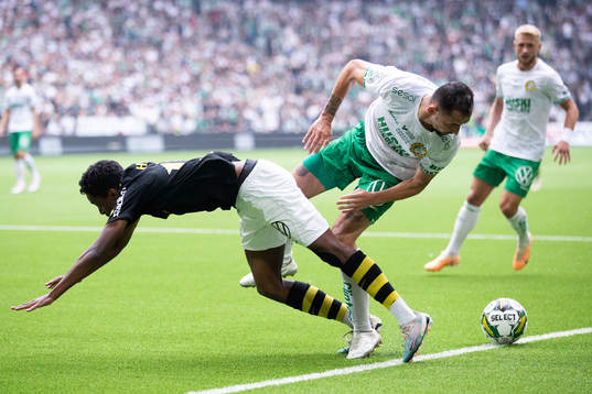AIKs Abdihakin Ali och Hammarbys Loret Sadiku