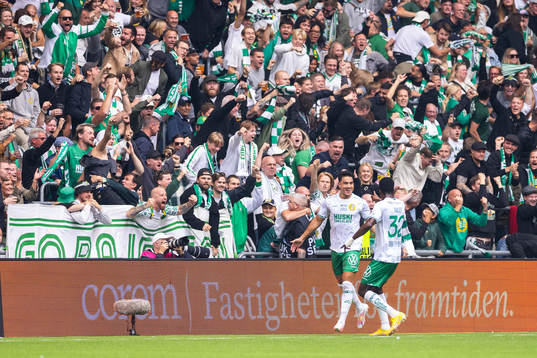 Hammarbys Jusef Erabi jublar