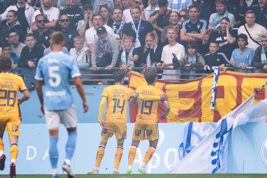 IFK Göteborgs Arbnor Mucolli jublar