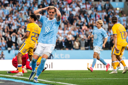 Malmö FFs Søren Rieks deppar