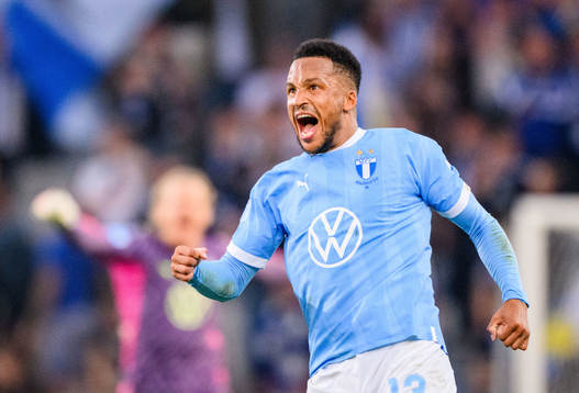 Malmö FFs Martin Olsson jublar