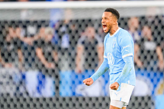 Malmö FFs Martin Olsson jublar