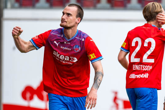 Helsingborgs Adam Hellborg jublar