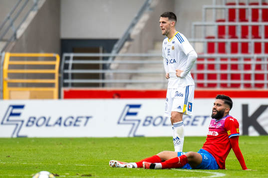 GIF Sundsvalls Oliver Stojanovic Fredin deppar