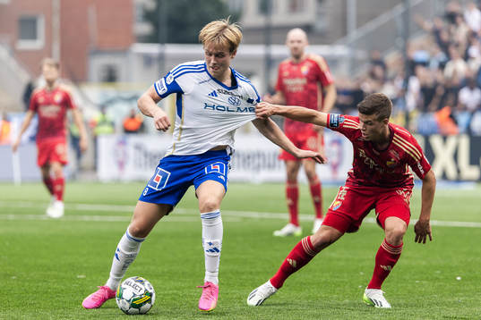 IFK Norrköpings Isak Andri Sigurgeirsson och Djurgårdens