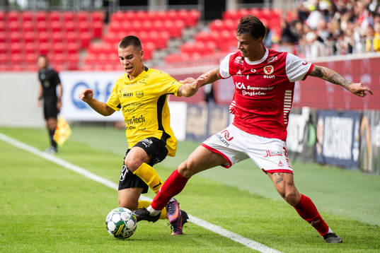 Mjällbys Leo Walta och Kalmars Melker Hallberg