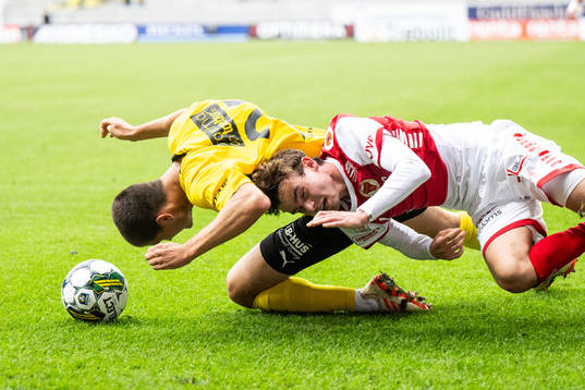 Mjällbys Rasmus Wikström och Kalmars Jacob Trenskow