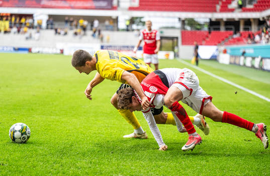 Mjällbys Rasmus Wikström och Kalmars Jacob Trenskow