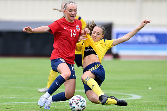 Norges Ella Ferning och Sveriges Augusta Priksunder