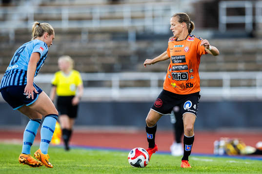 Djurgårdens Alice Bergström och Kristianstads Michaela