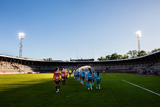 Kristianstads och Djurgårdens spelare