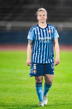 Djurgårdens Therese Åsland fotbollsmatchen i