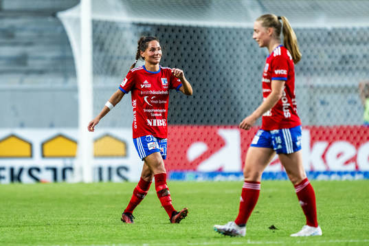 Vittsjös Elisabet Klinga jublar