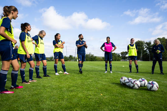 Bläddra bland fler bilder av Fotboll, SvFF, Regionala läger F16