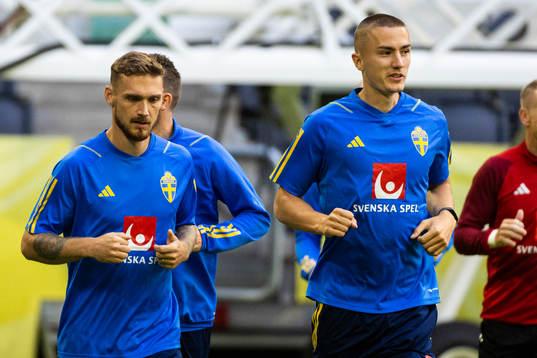 Linus Wahlqvist Egnell and Gustaf Lagerbielke of Sweden