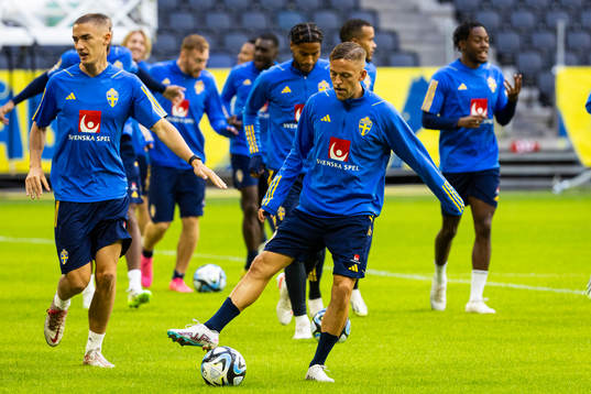 Jesper Karlsson of Sweden