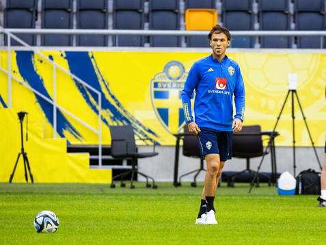 Albin Ekdal of Sweden