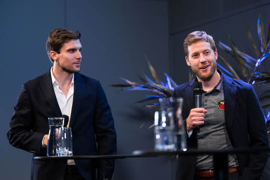 Frölundas Henrik Tömmernes och Luleås Linus Omark