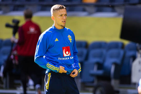 Jesper Karlsson of Sweden