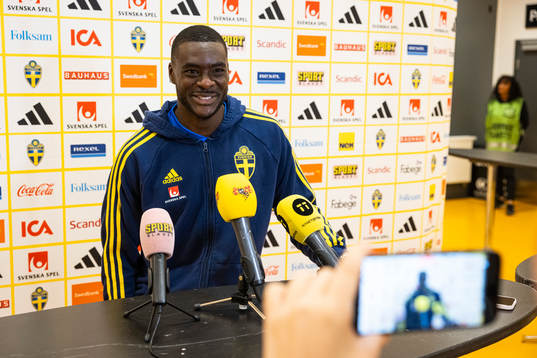 Ken Sema of Sweden