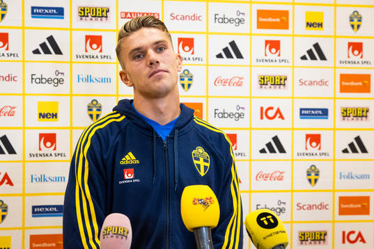 Viktor Gyökeres of Sweden