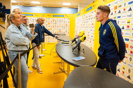 Viktor Gyökeres of Sweden