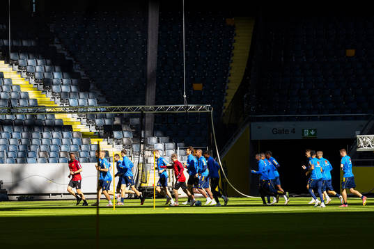 Players from Sweden