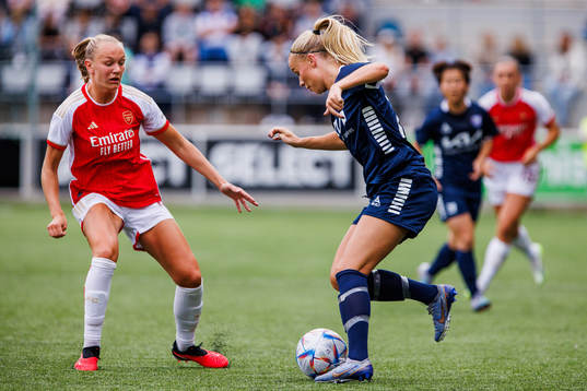 Arsenals Frida Maanum och Linköpings Stina Lennartsson