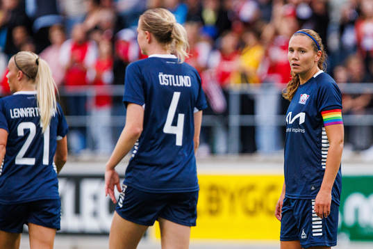 Linköpings Emma Lennartsson looks dejected