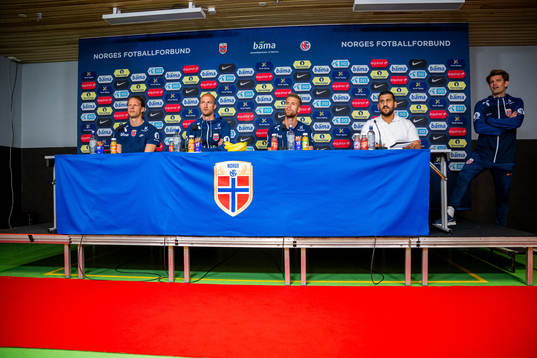 Goalkeeper Ørjan Håskjold Nyland, player manager Brede