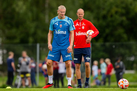 Erling Braut Haaland and Brede Hangeland, player manager of