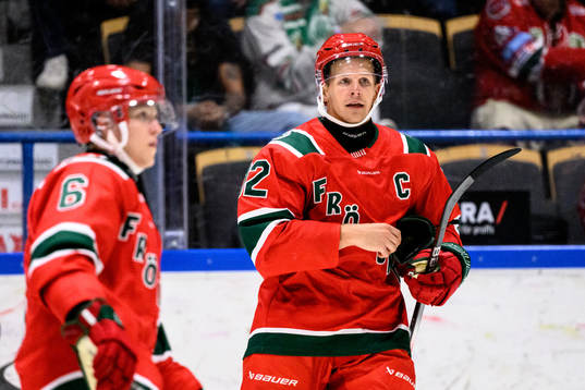 Bläddra bland fler bilder av Ishockey, Träningsmatch, Frölunda - Rögle