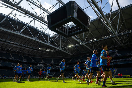 Bläddra bland fler bilder av Football, UEFA Euro Qualifier, Sweden, Training